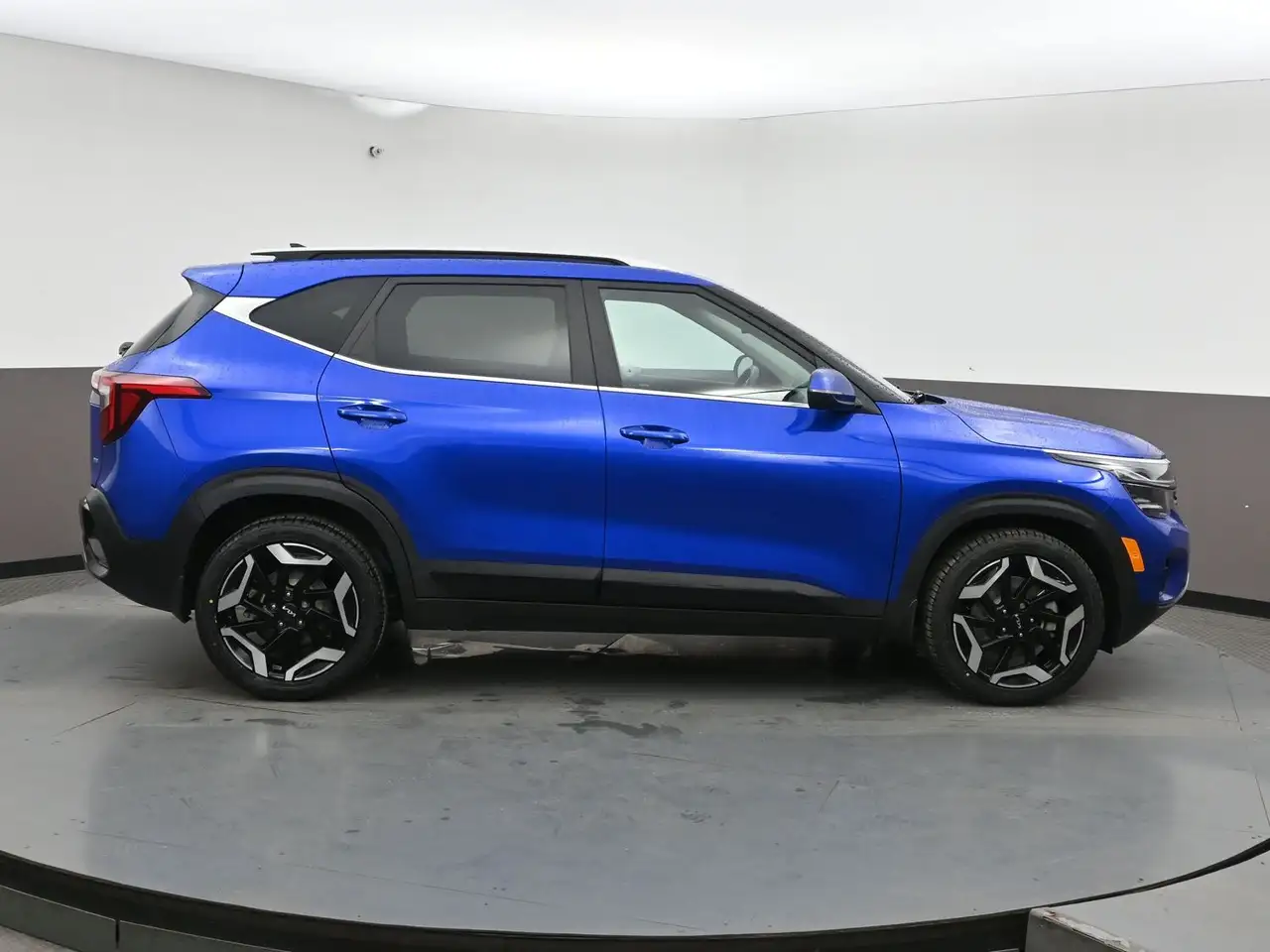 Kia Seltos снимка Kia Seltos