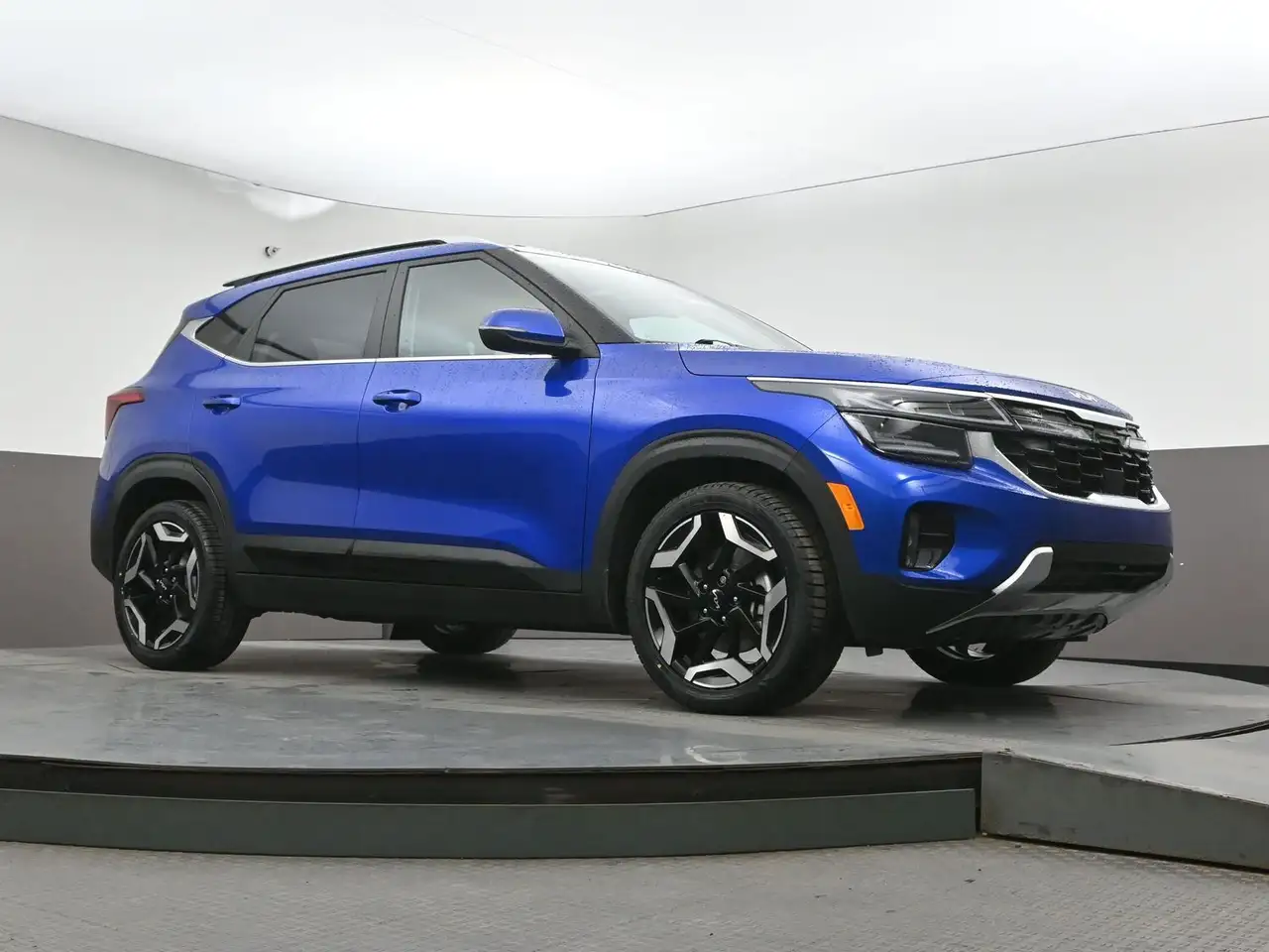 Kia Seltos снимка Kia Seltos