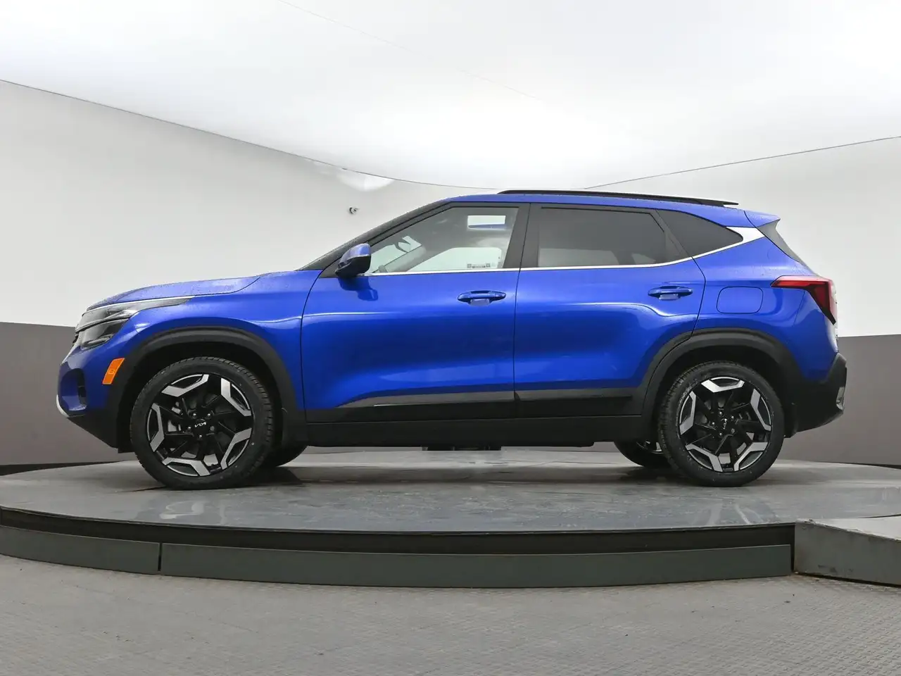 Kia Seltos снимка Kia Seltos