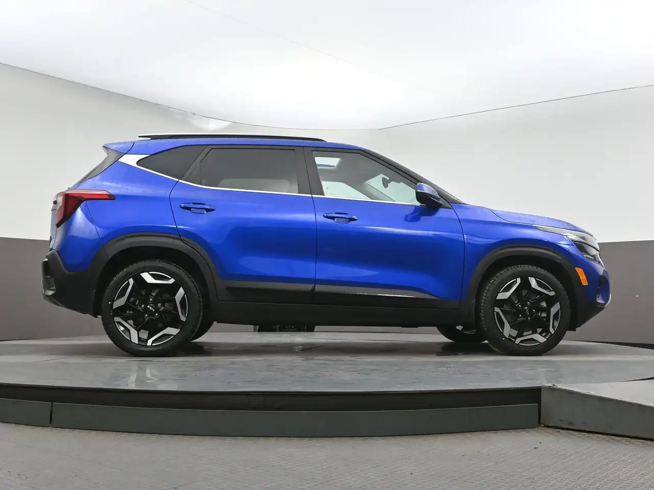 Kia Seltos снимка Kia Seltos