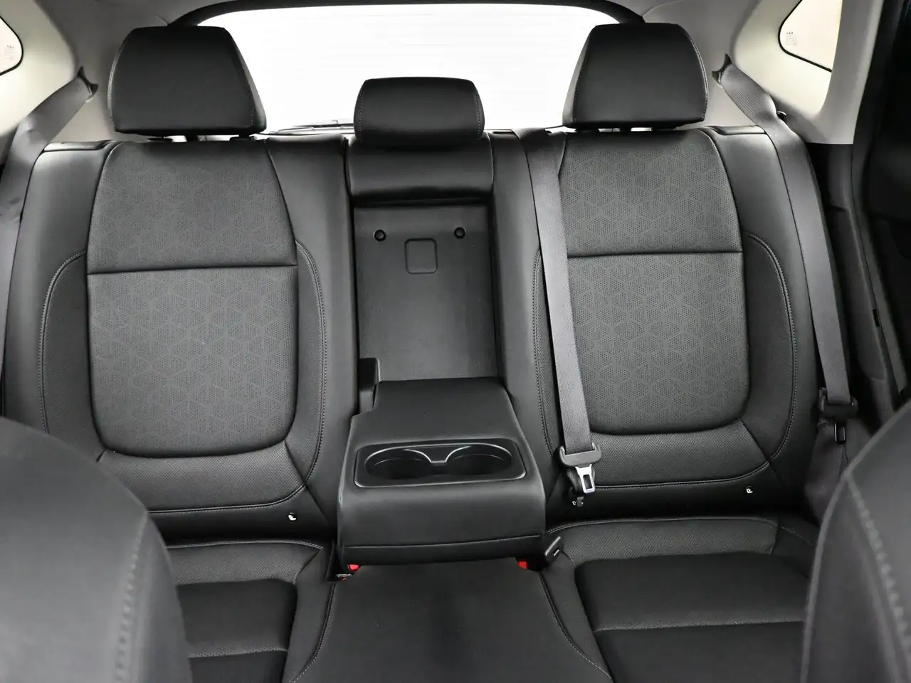 Kia Seltos снимка Kia Seltos