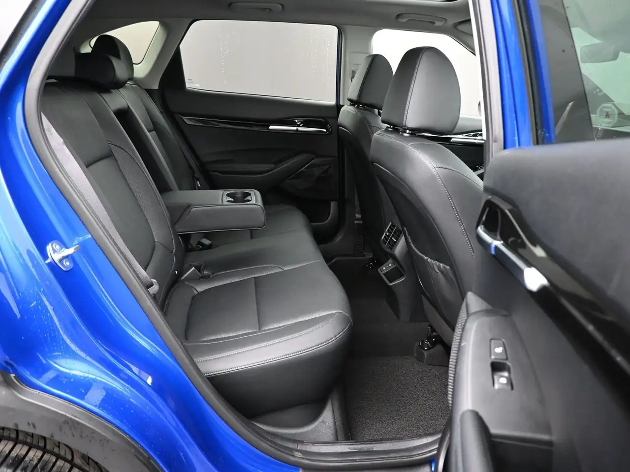 Kia Seltos снимка Kia Seltos