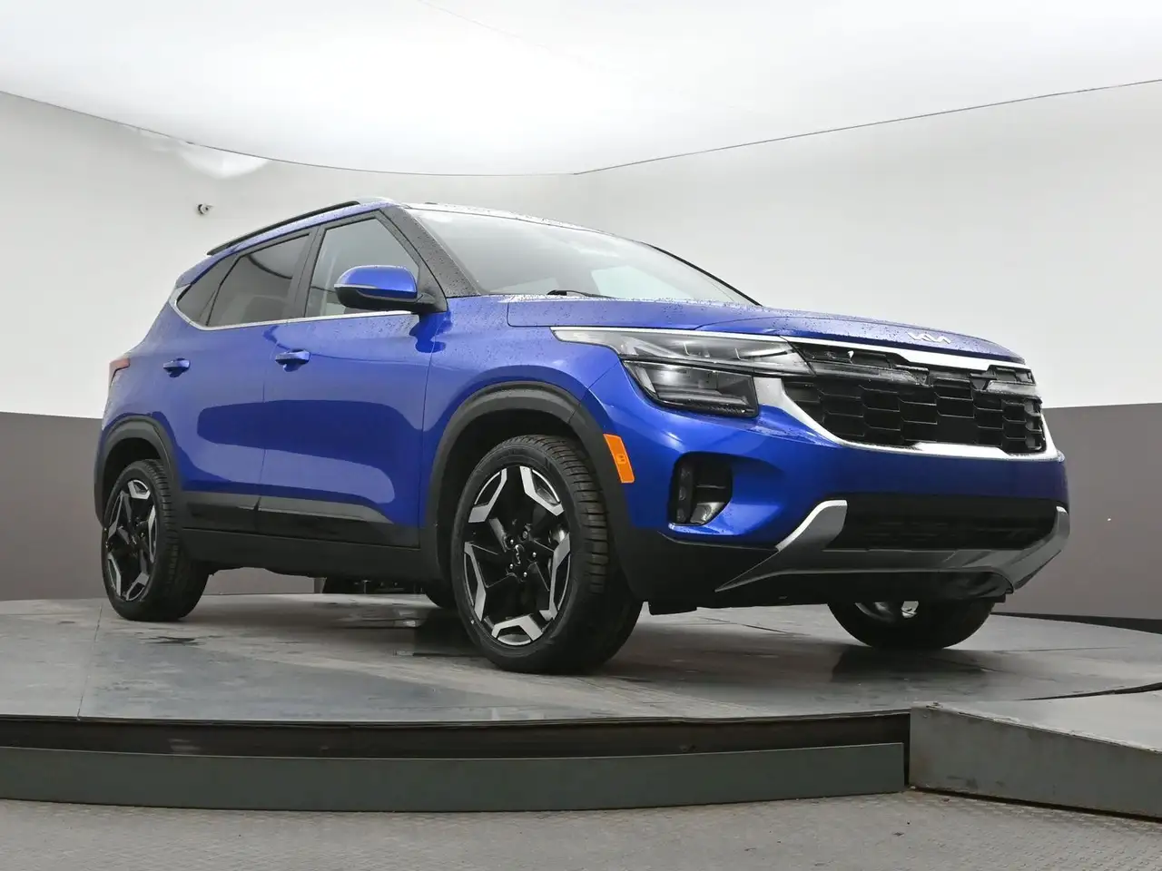Kia Seltos снимка Kia Seltos