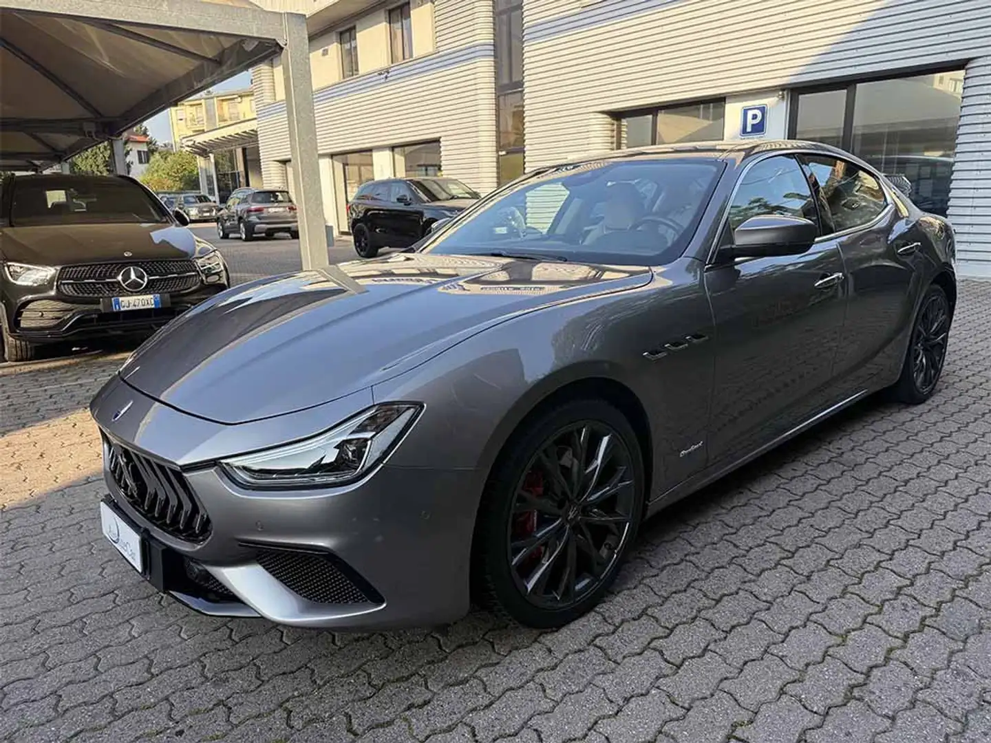 Maserati Ghibli Gransport IVA ESPOSTA CERCHI 20'' TELECAMERA FULL Grigio - 1