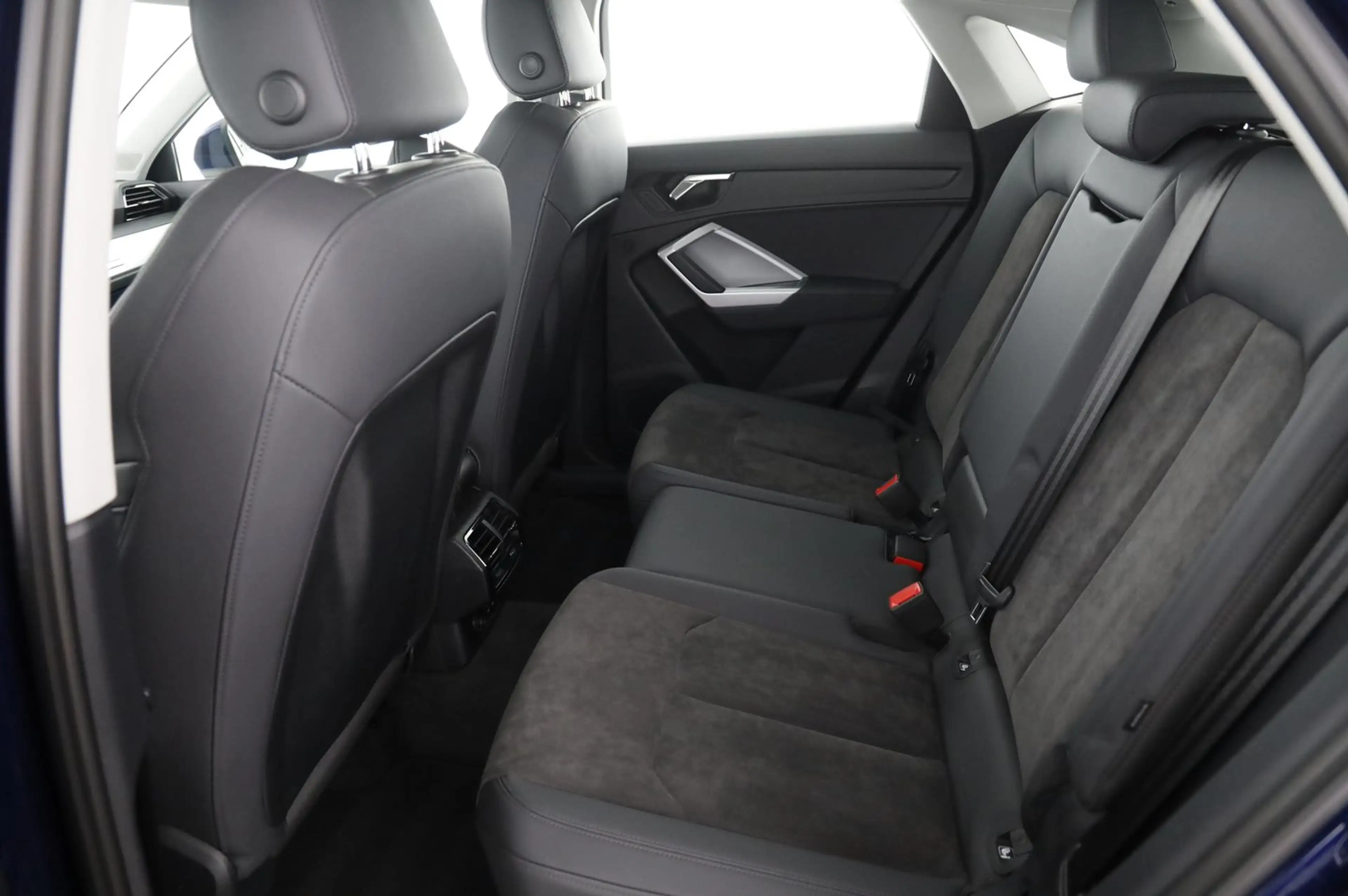 Audi Q3 35 TDI S line exterieur — photo 4