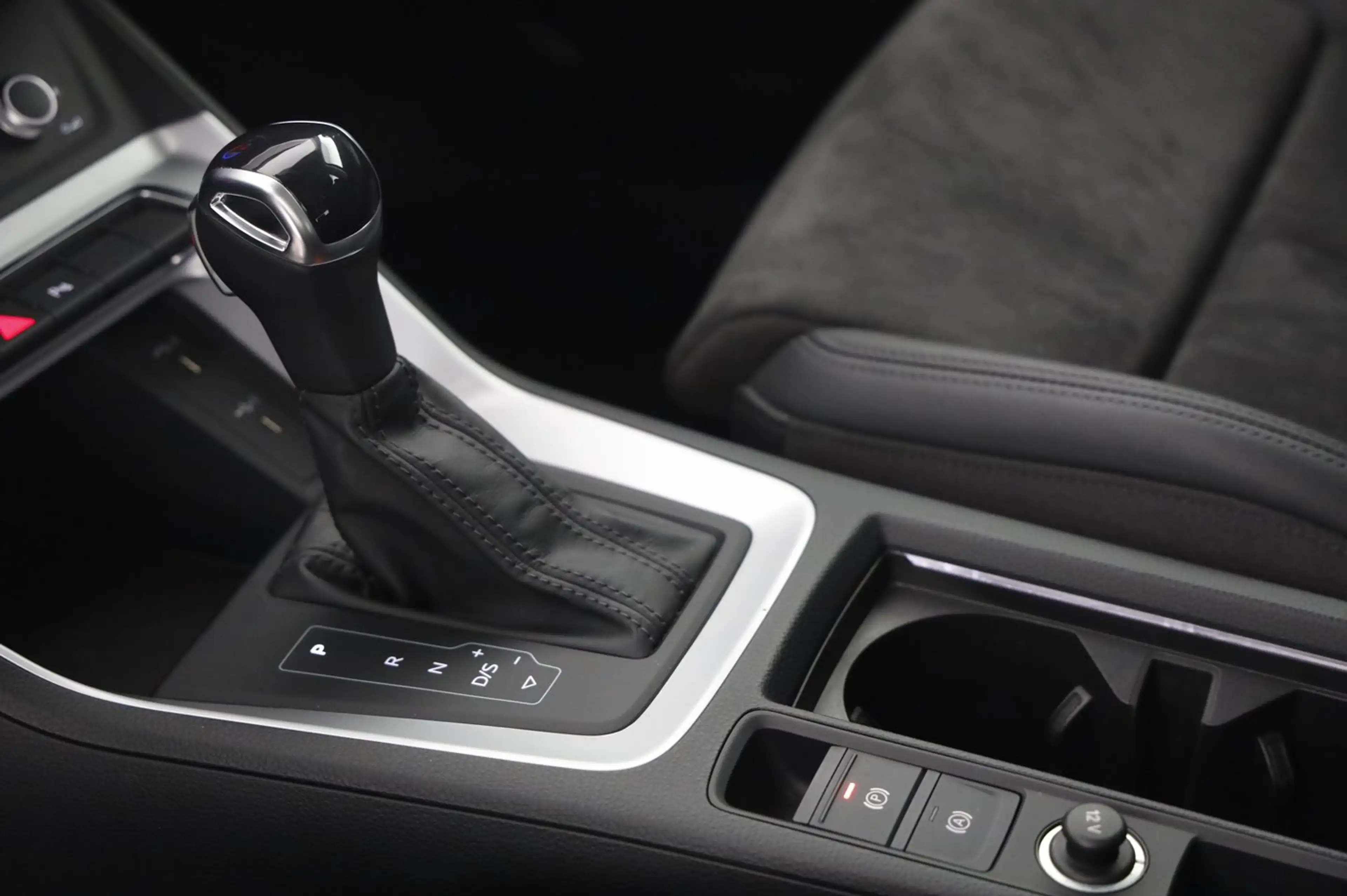 Audi Q3 35 TDI S line exterieur — photo 7