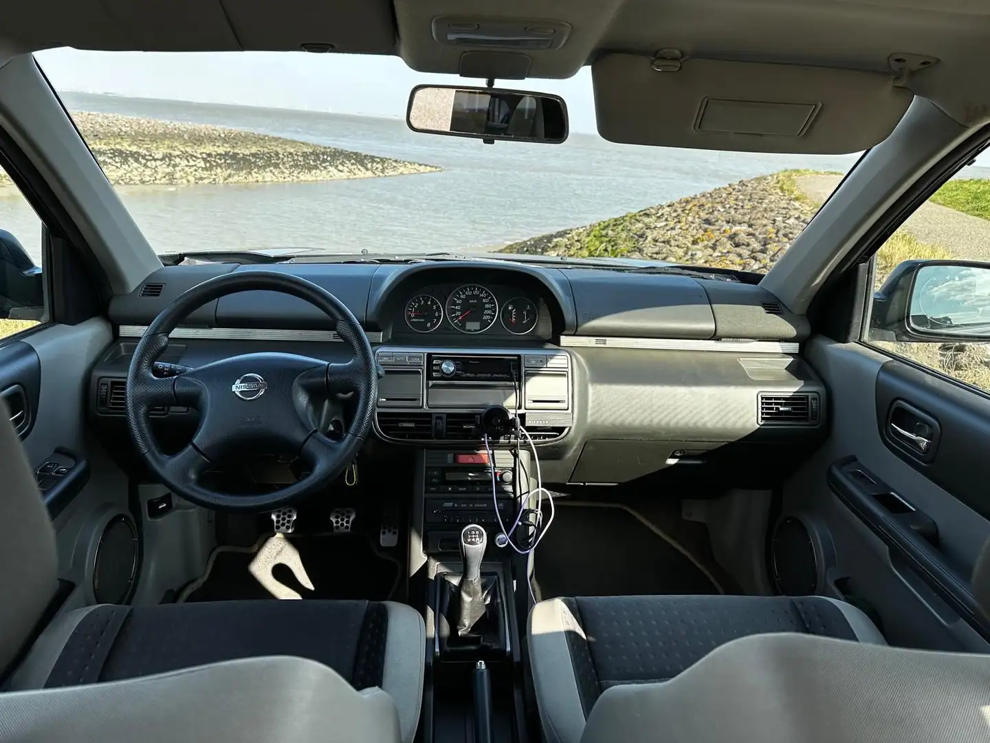 Nissan X-Trail X-Trail 2.0 Sport Grijs - 2