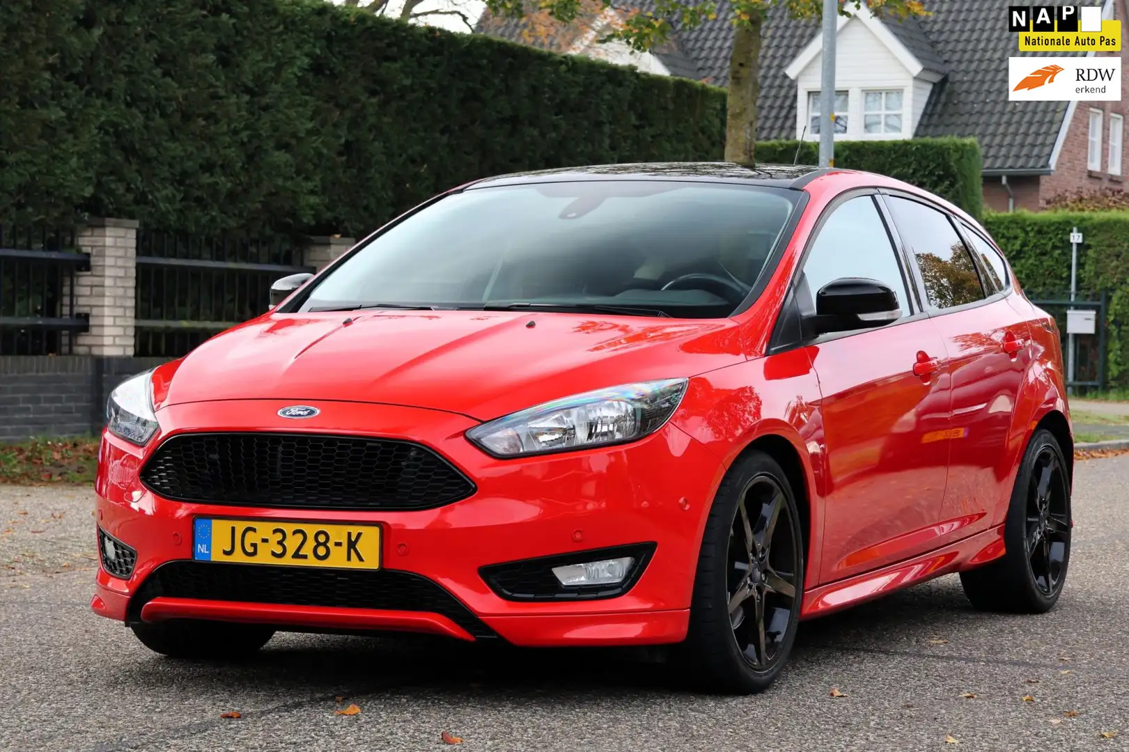Ford Focus 1.5 Red Edition | ST-LINE | NAVI | CLIMA | CRUISE Rood - 1
