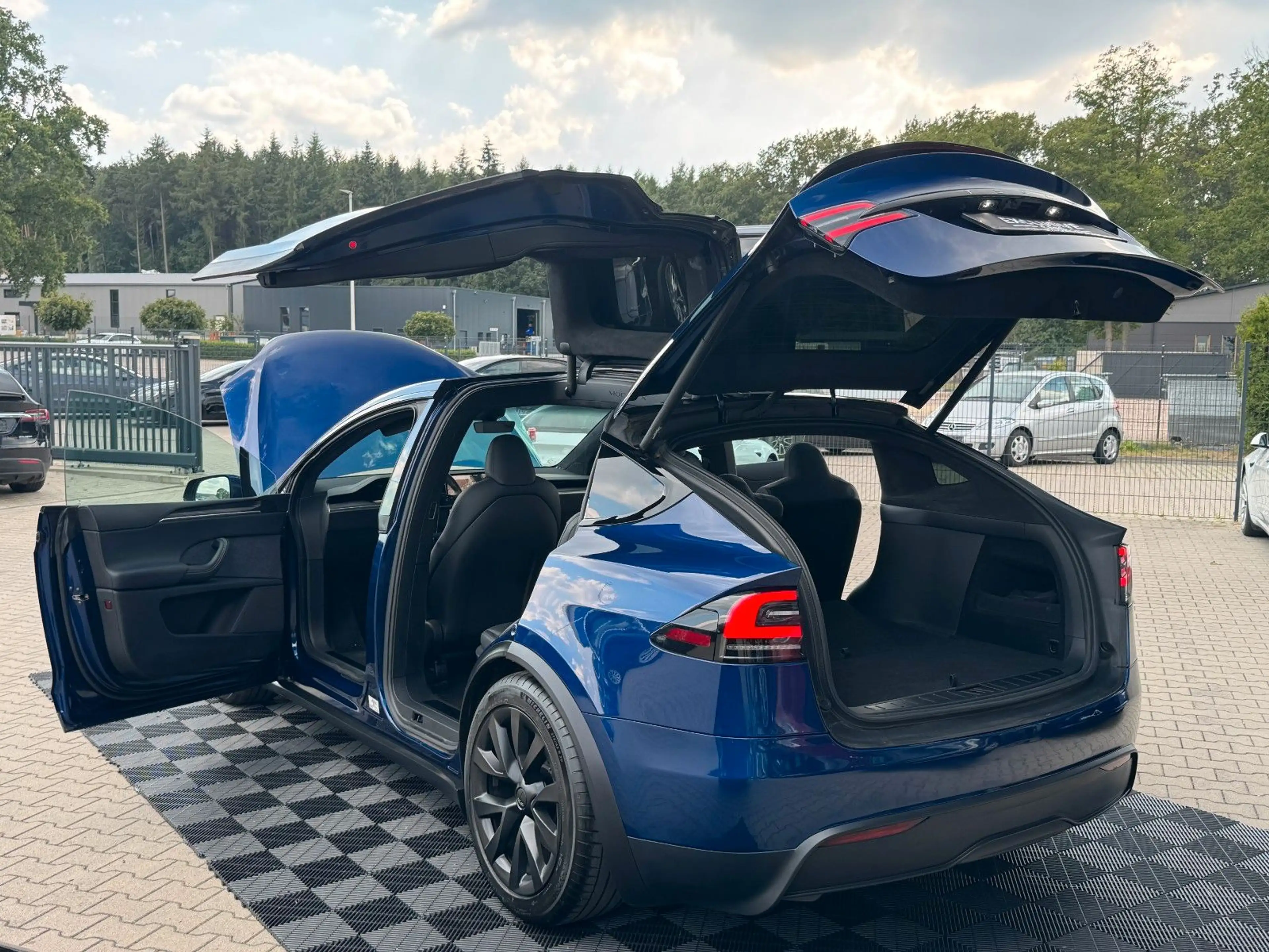 Tesla Model X MODEL X PALLADIUM | HW 4 USS | EAP | VAT | — photo 11