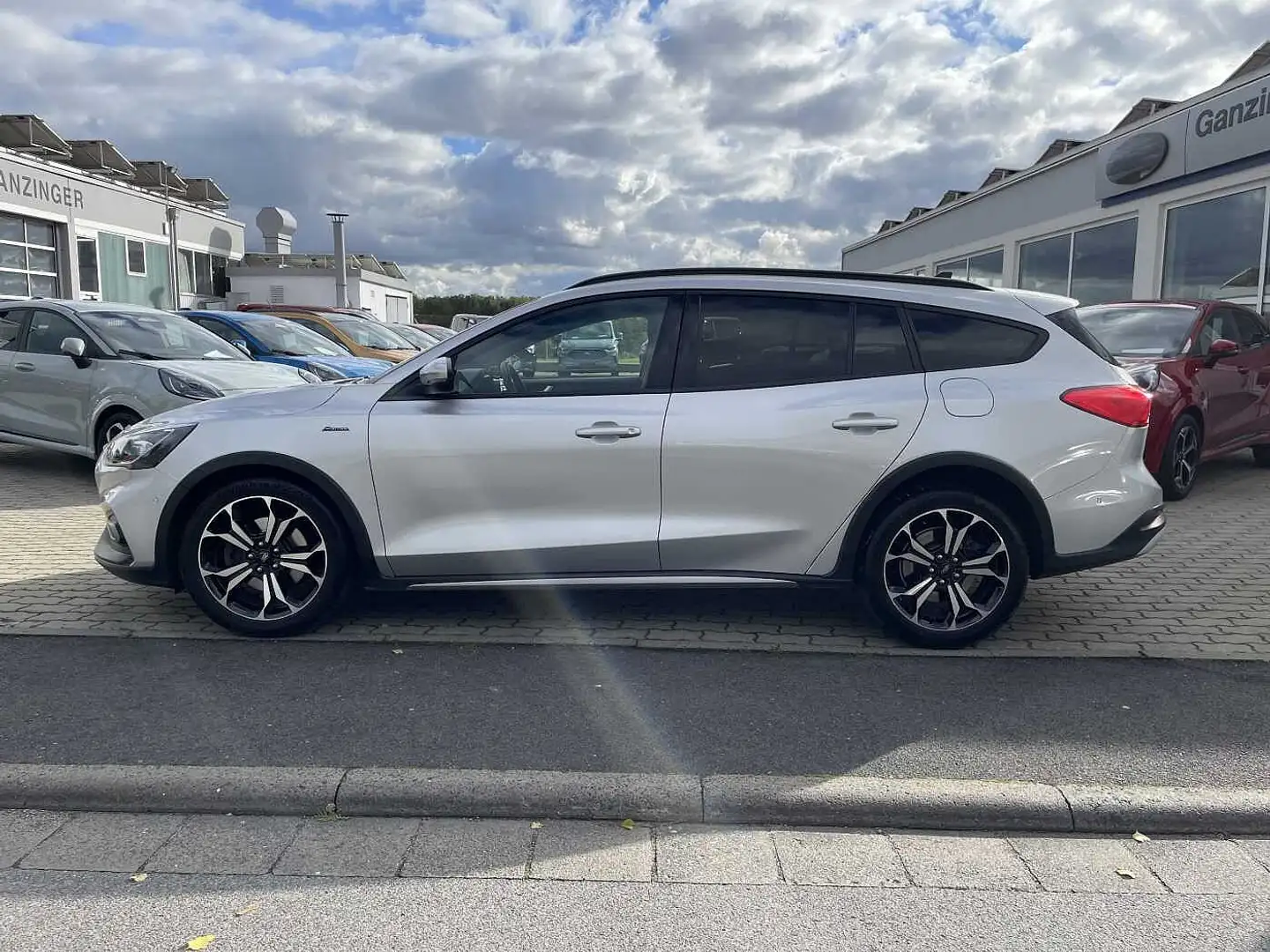 Ford Focus Active X Turnier Automatik, LED+ACC+NAVI+DAB+KAMER Argent - 2