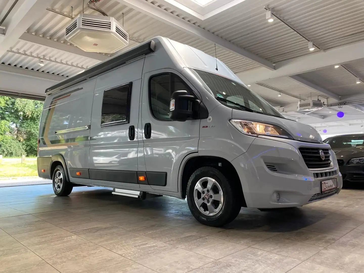 Fiat Ducato Weinsberg Wohnmobil Outlaw Carabus XXL Grau - 1
