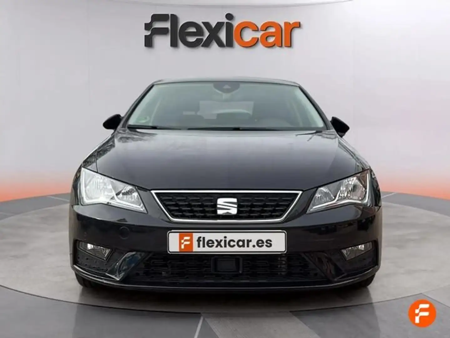 SEAT Leon ST 1.5 TSI S&S Style 130 Schwarz - 2