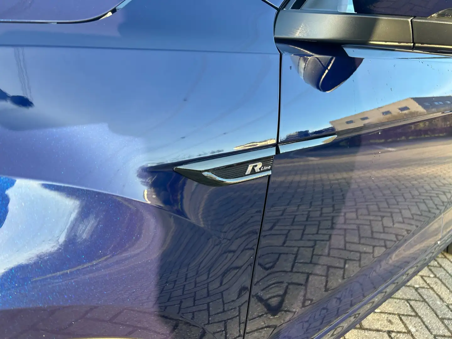 Volkswagen T-Roc 1.5 TSI Sport Blauw - 1