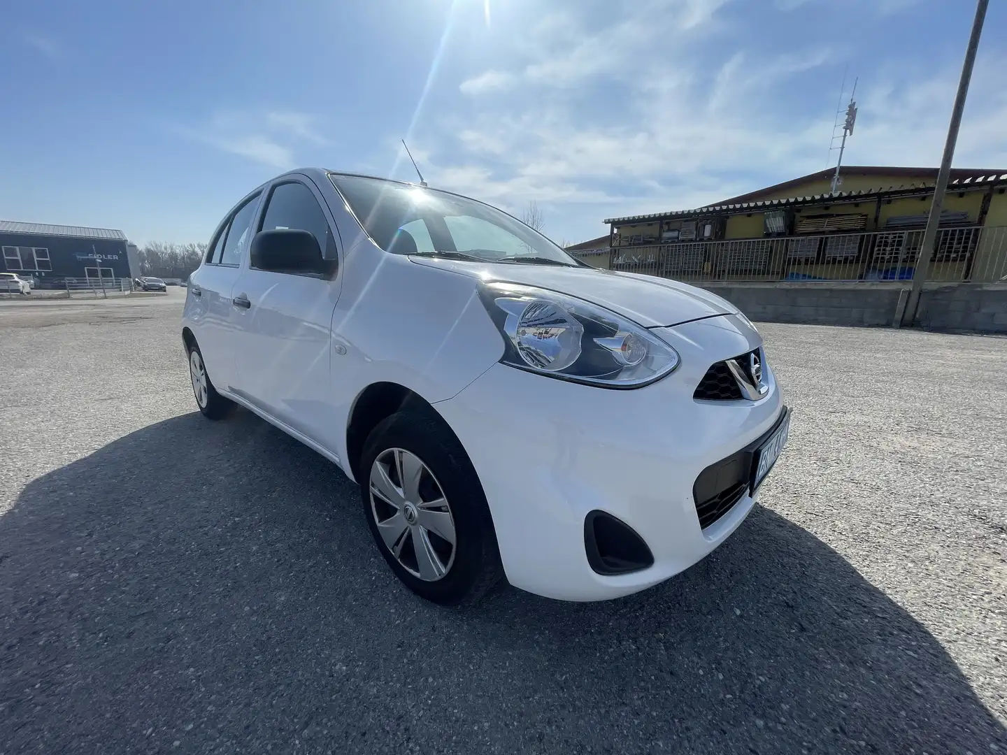 Nissan Micra 1,2 Tekna - 2
