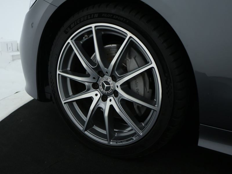 Mercedes-Benz E 200 Cabrio AMG Line | Aircap | Airscarf | Burmester® | — photo 4