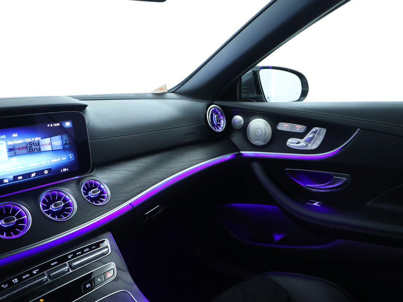 Mercedes-Benz E 200 Cabrio AMG Line | Aircap | Airscarf | Burmester® | — photo 11