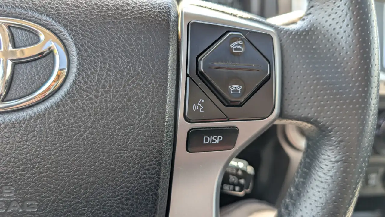 Toyota 4-Runner снимка Toyota 4-Runner