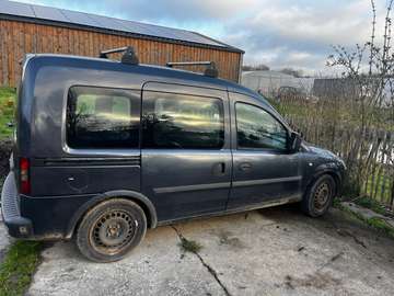 Combo Tour 1.4i XEP Essentia