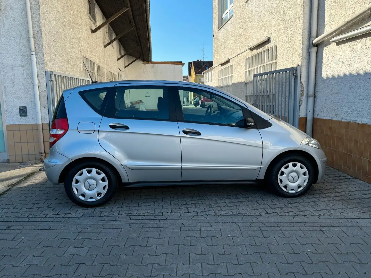 Mercedes-Benz A 180 CDI*Klima*PDC vorne+hinten*Bi-Xenon*SHZ*2H Plateado - 2