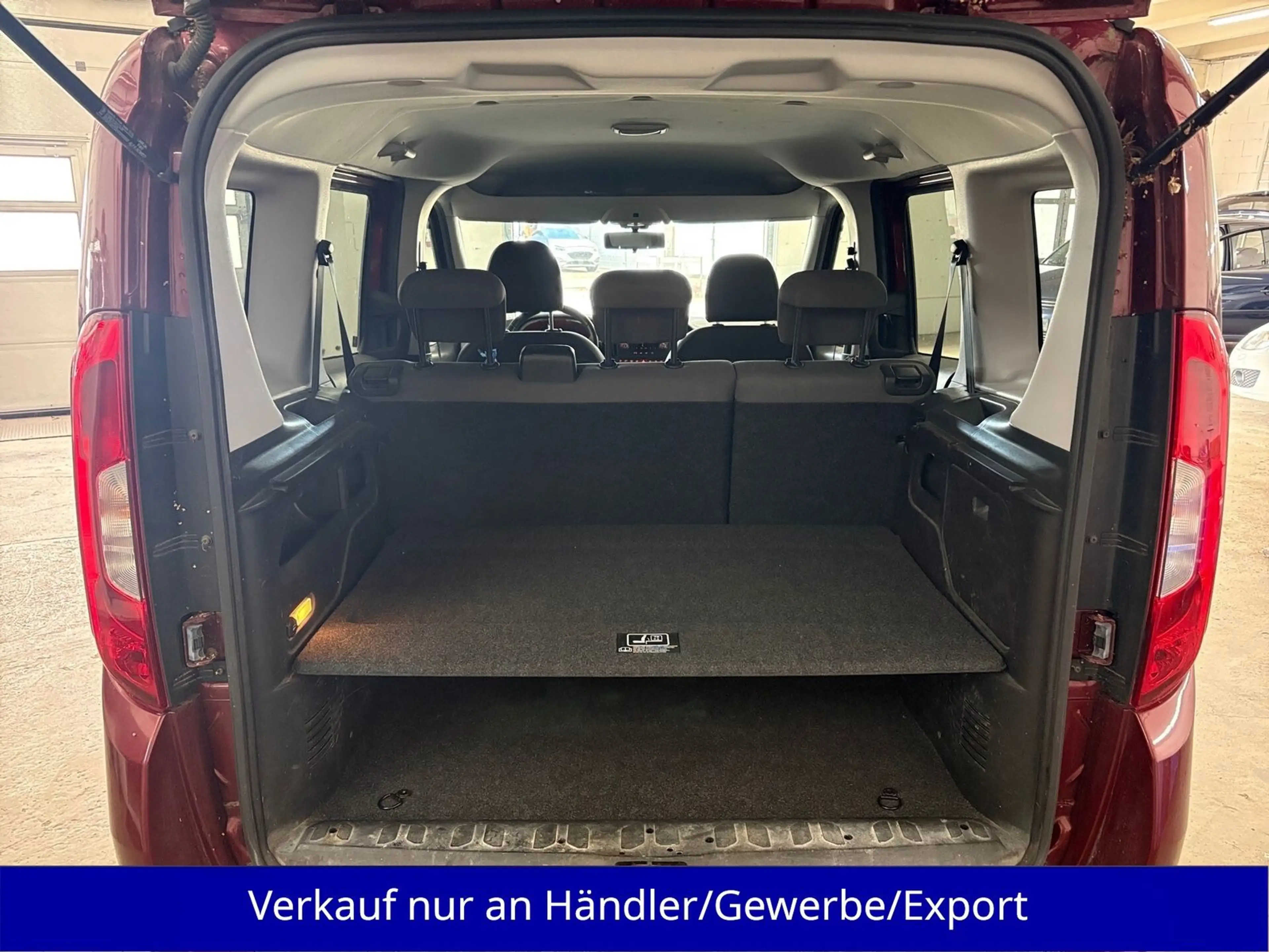 Fiat Doblo Doblò 1.4i Klimaanlage AHK 5-Sitze Klima — photo 8