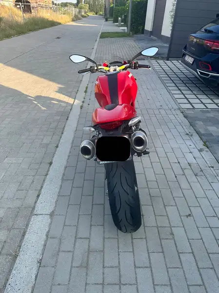 Ducati Monster 796 - foto 5