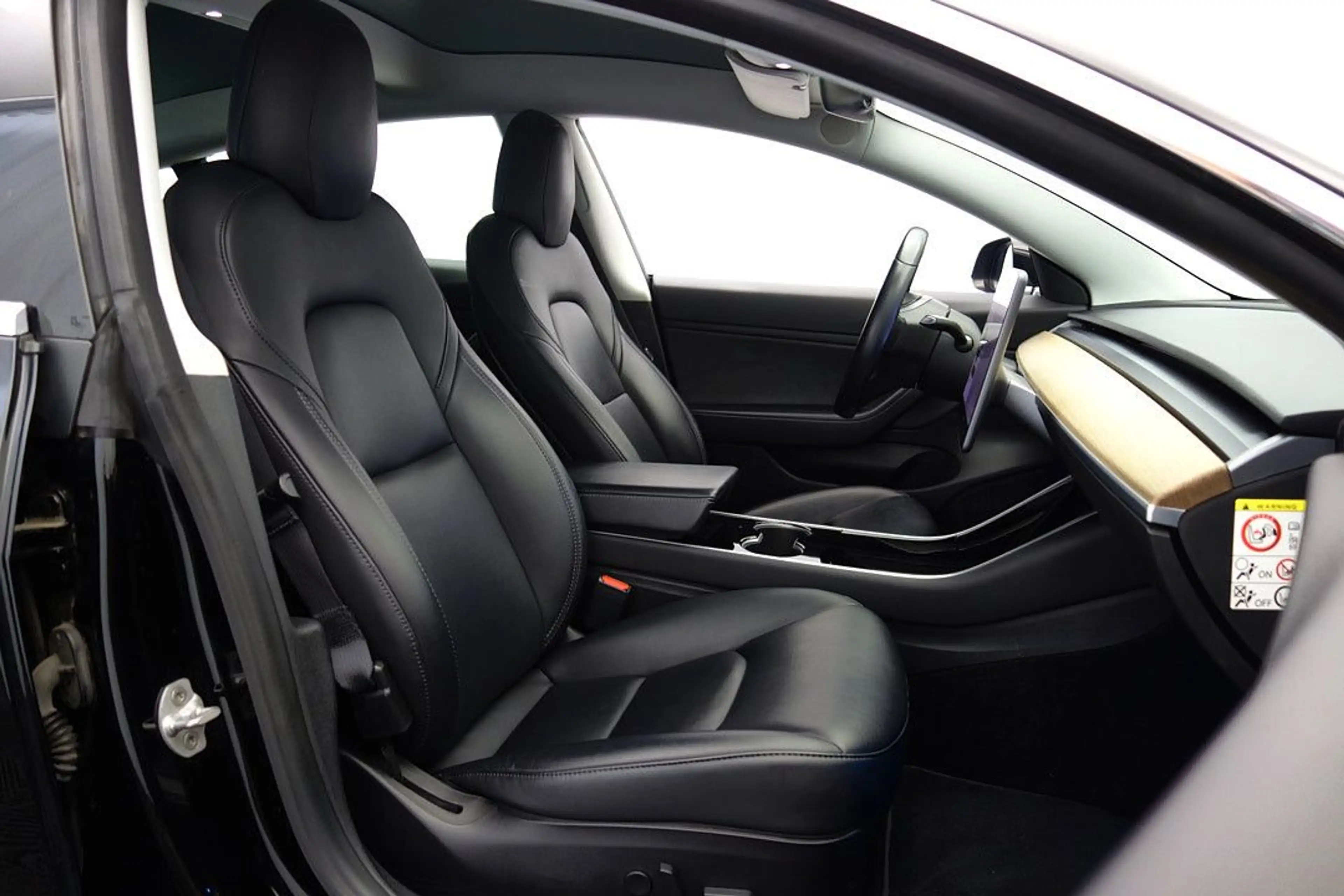Tesla Model 3 Long Range Dual AWD 360°+5xSITZHZG+AUTOP — photo 16