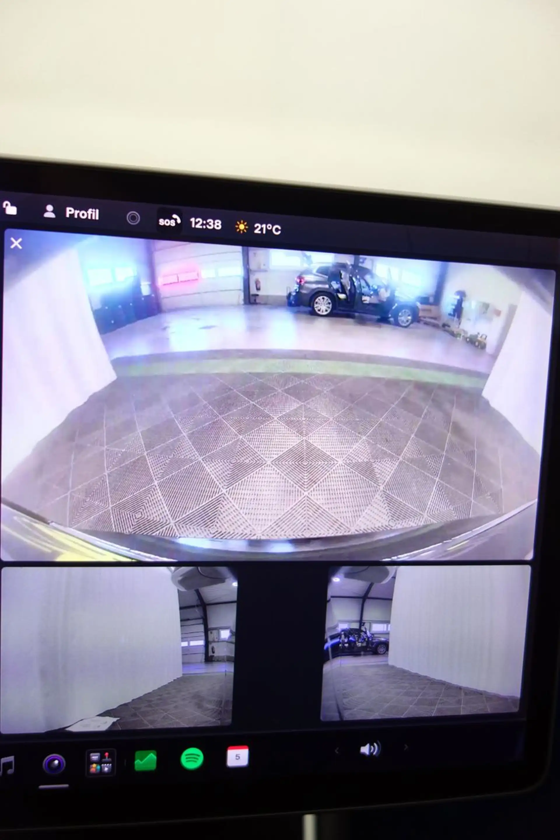Tesla Model 3 Long Range Dual AWD 360°+5xSITZHZG+AUTOP — photo 37