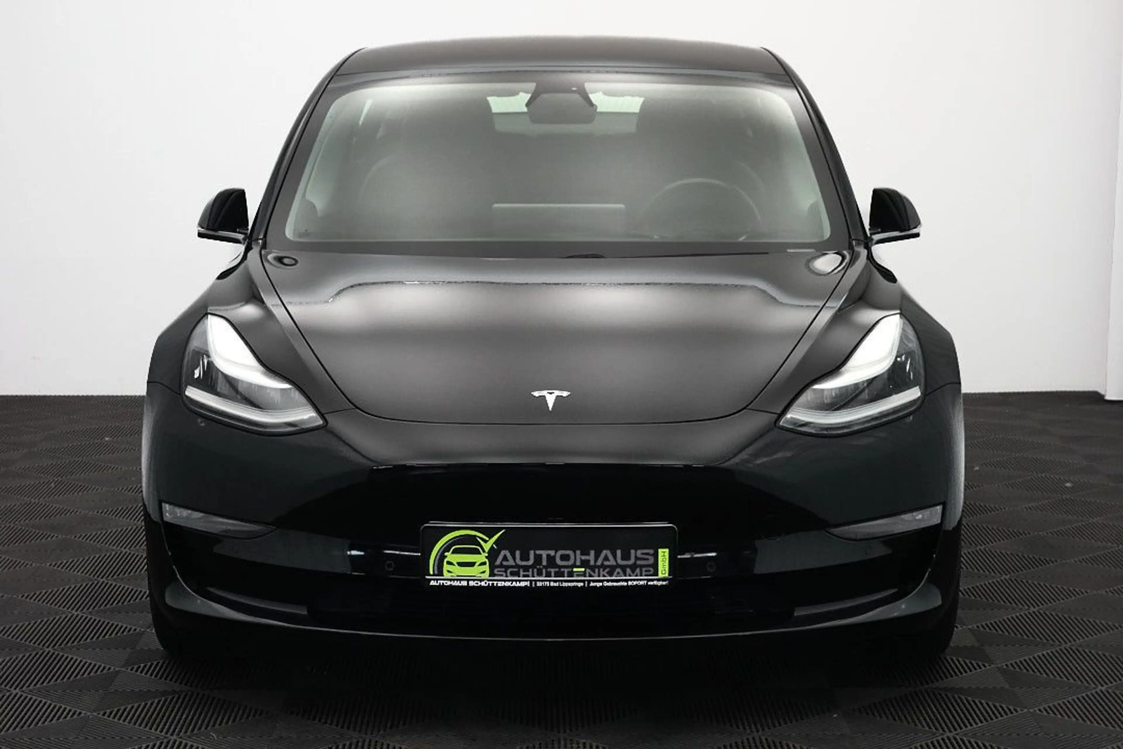 Tesla Model 3 Long Range Dual AWD 360°+5xSITZHZG+AUTOP — photo 2