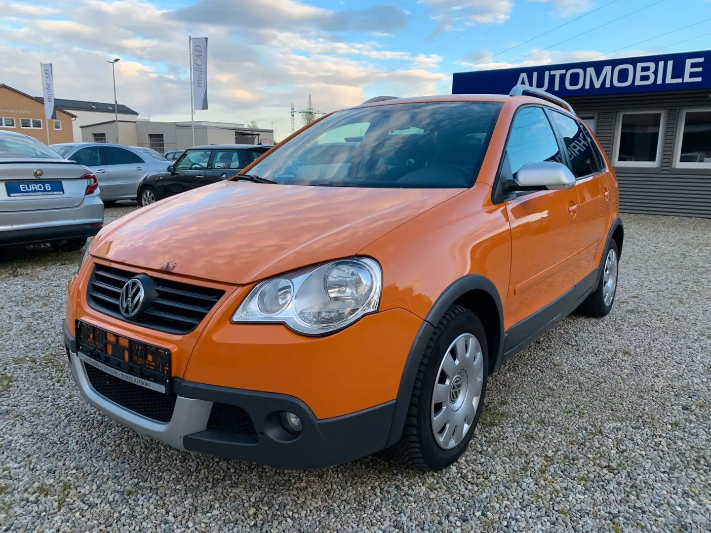 Volkswagen Polo 1.4 Cross Klimaautomatik Tüv: 07.2024 Pomarańczowy - 2