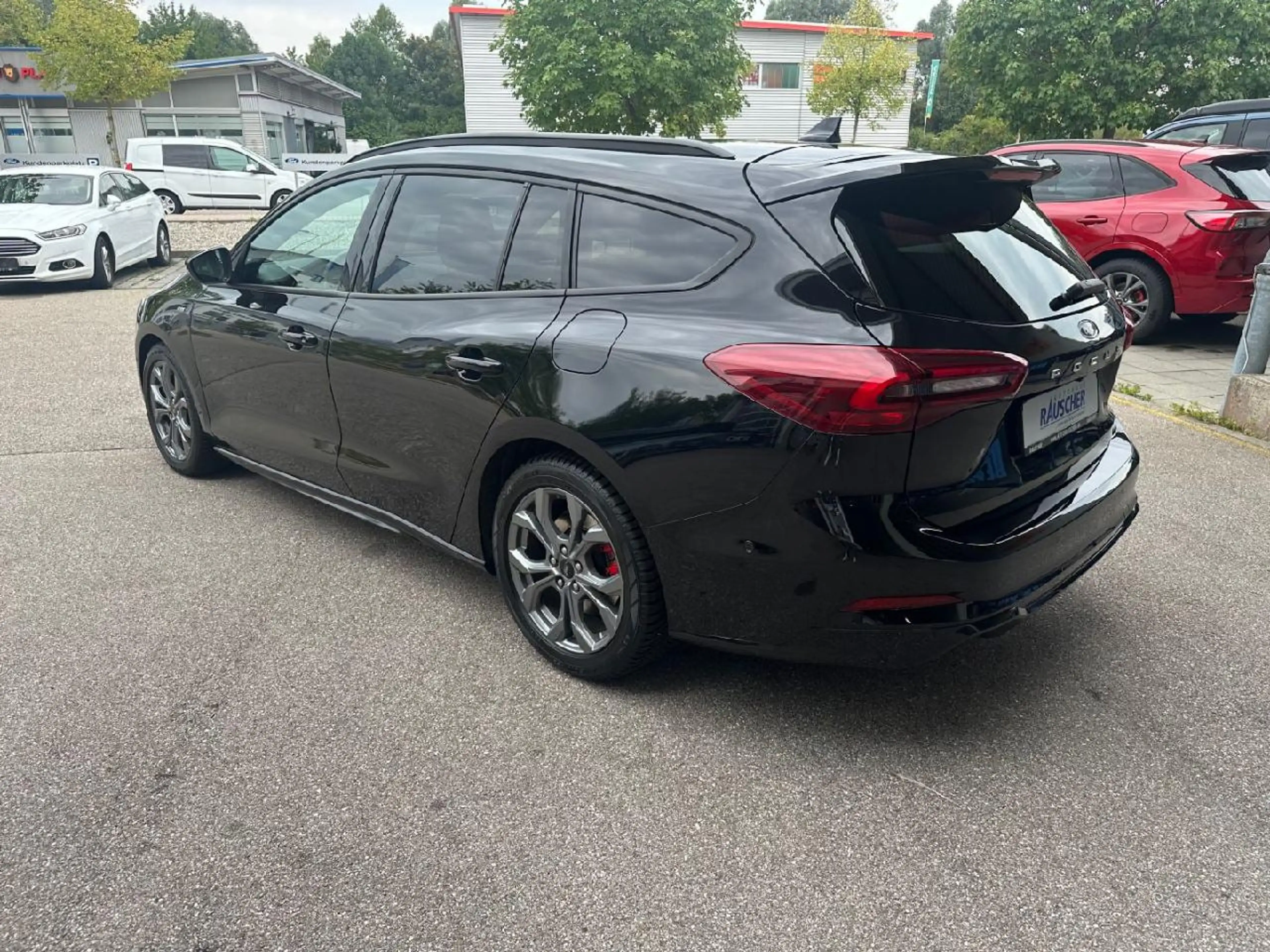 Ford Focus ST-Line X — photo 2
