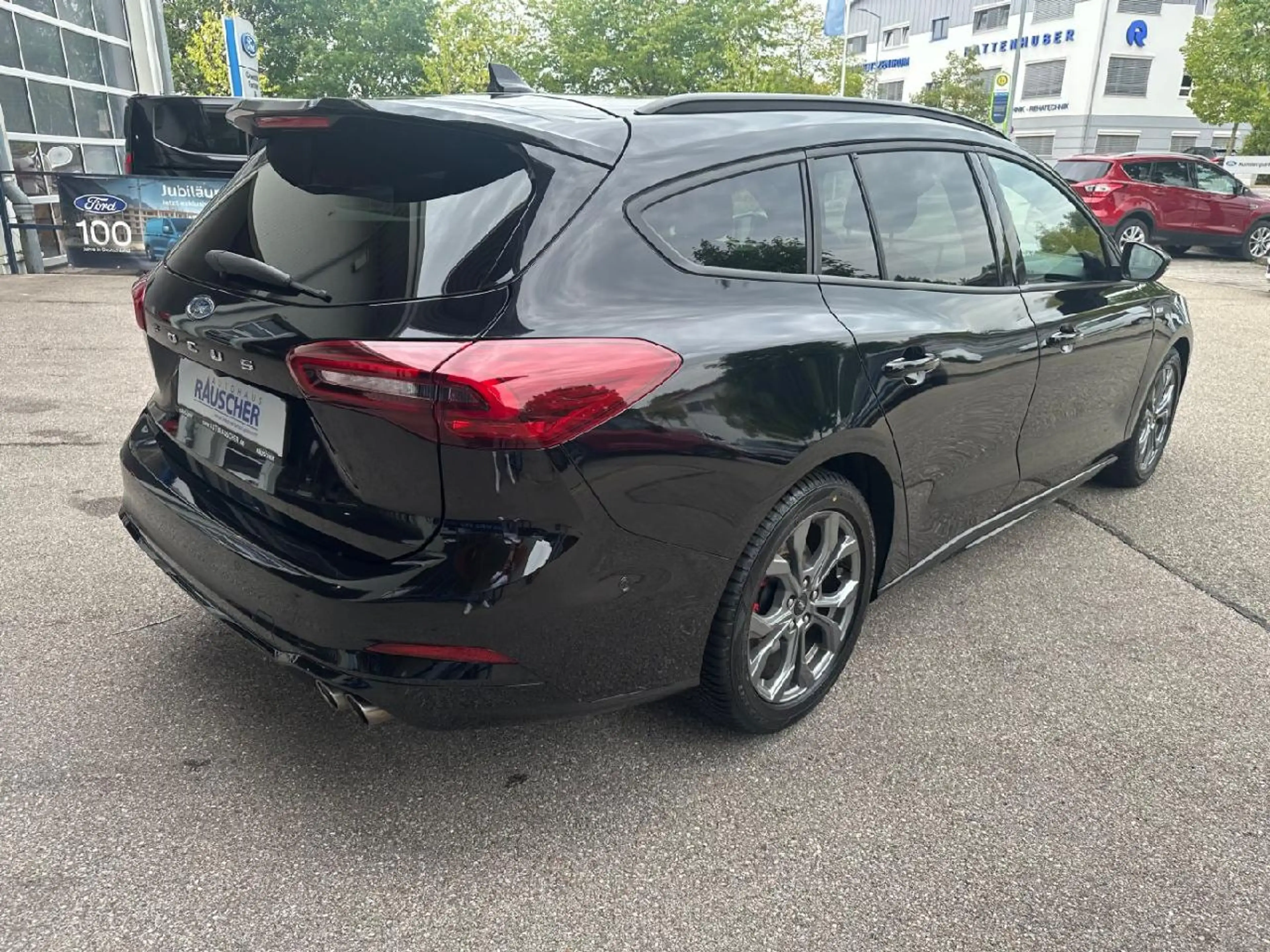 Ford Focus ST-Line X — photo 3