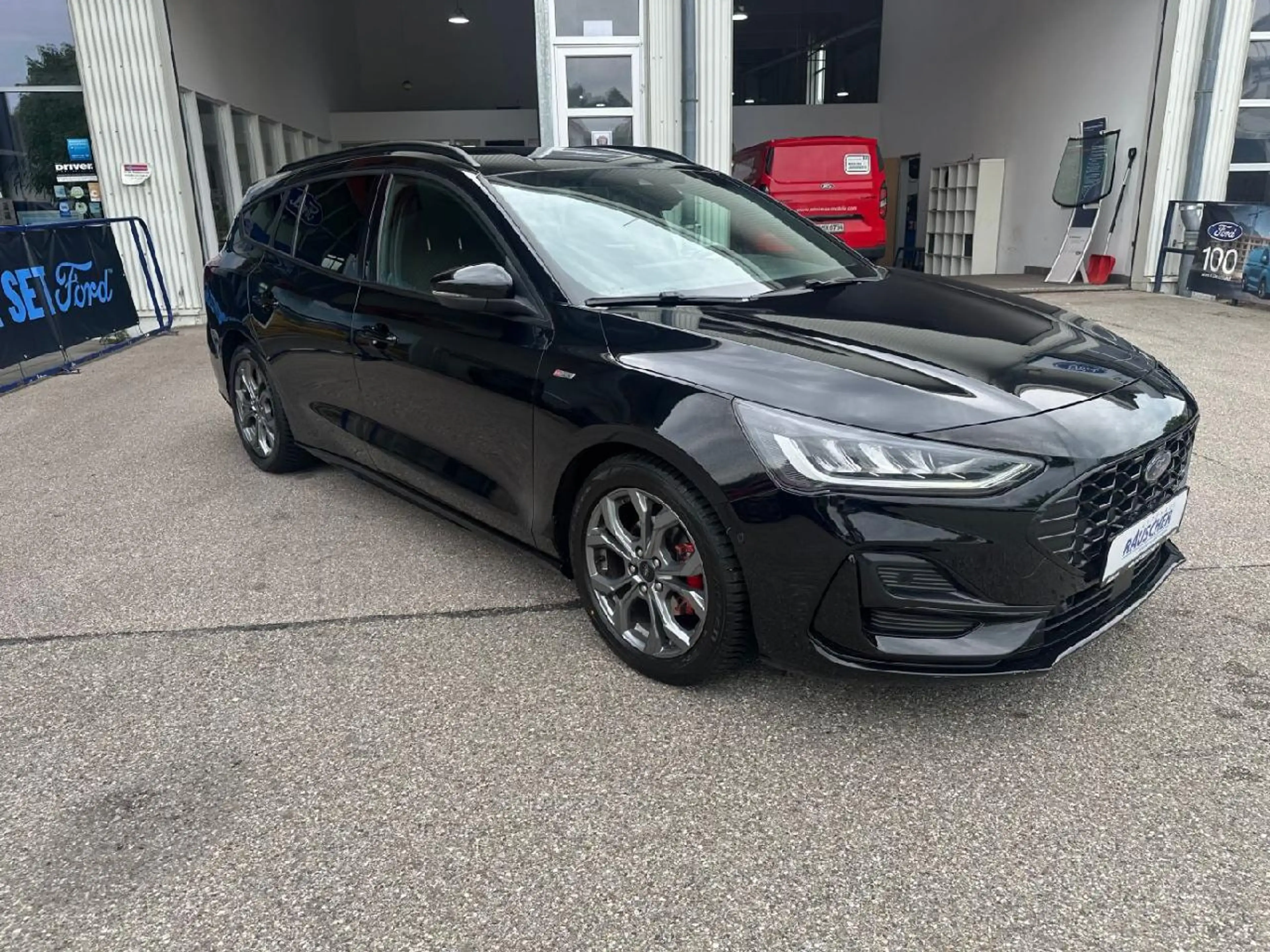 Ford Focus ST-Line X — photo 4
