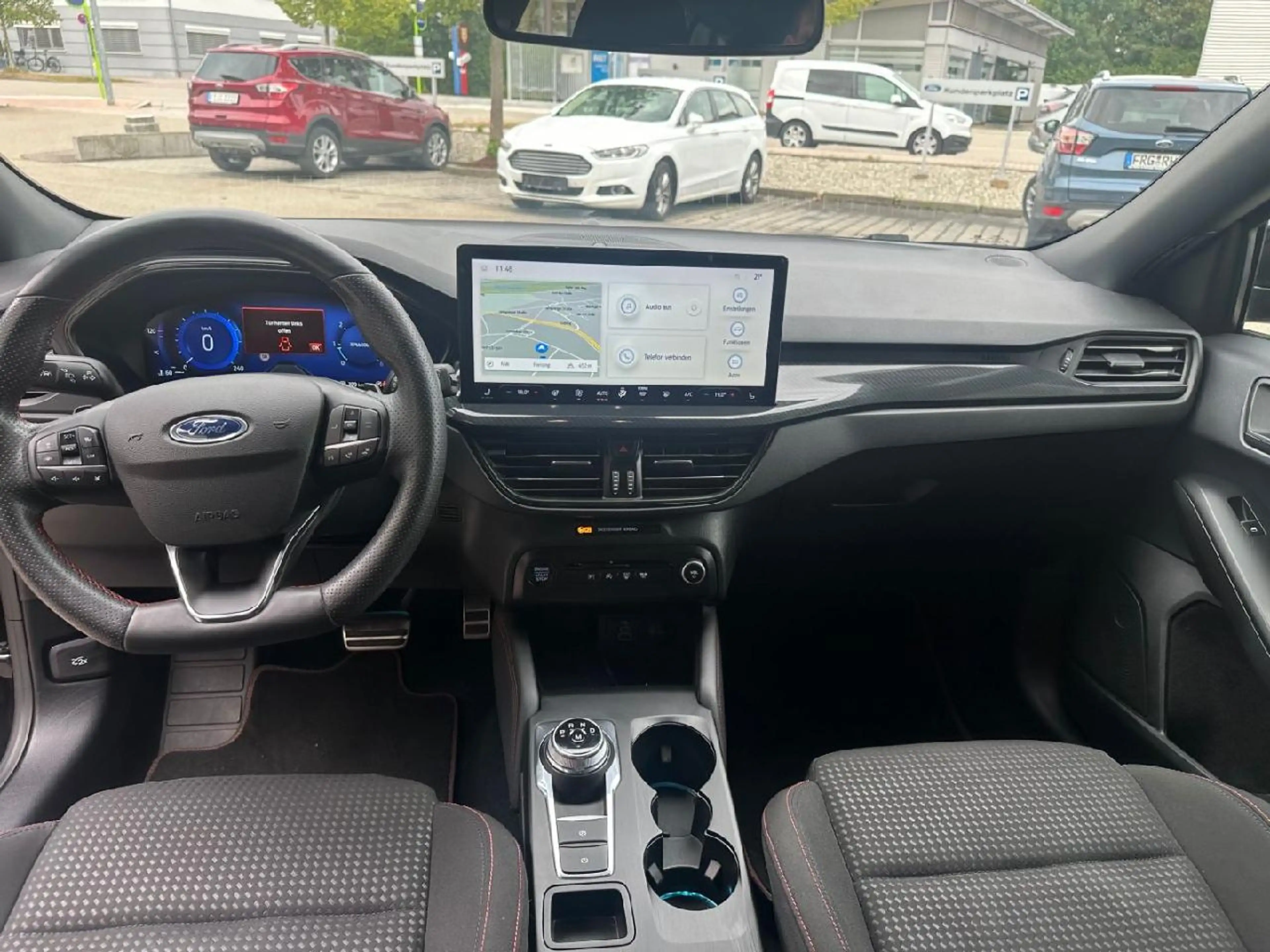 Ford Focus ST-Line X — photo 8