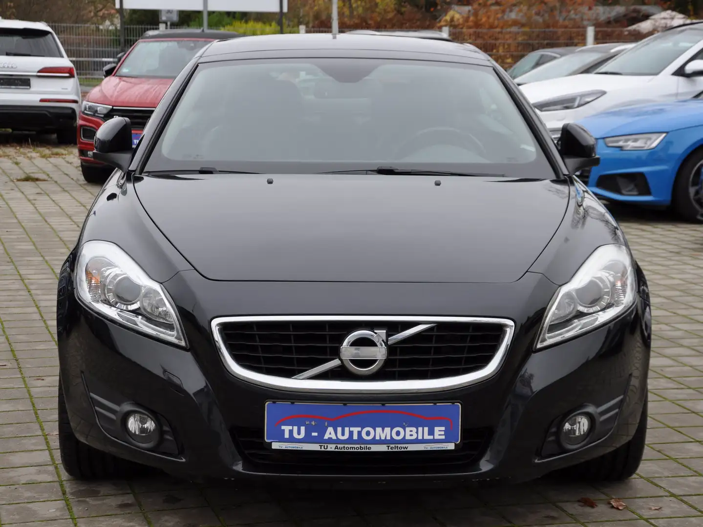 Volvo C70 Cabriolet D3 Momentum Automatik LEDER-SHZ-PDC-17" Fekete - 2