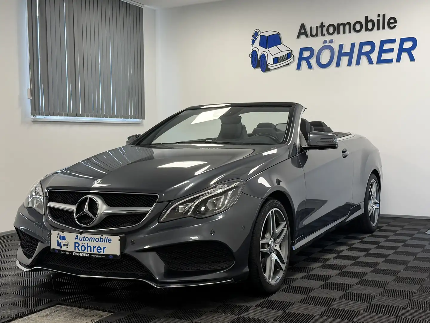 Mercedes-Benz E 200 CGI Cabrio Aut. AMG Line ILS-LED Airscarf Gris - 1