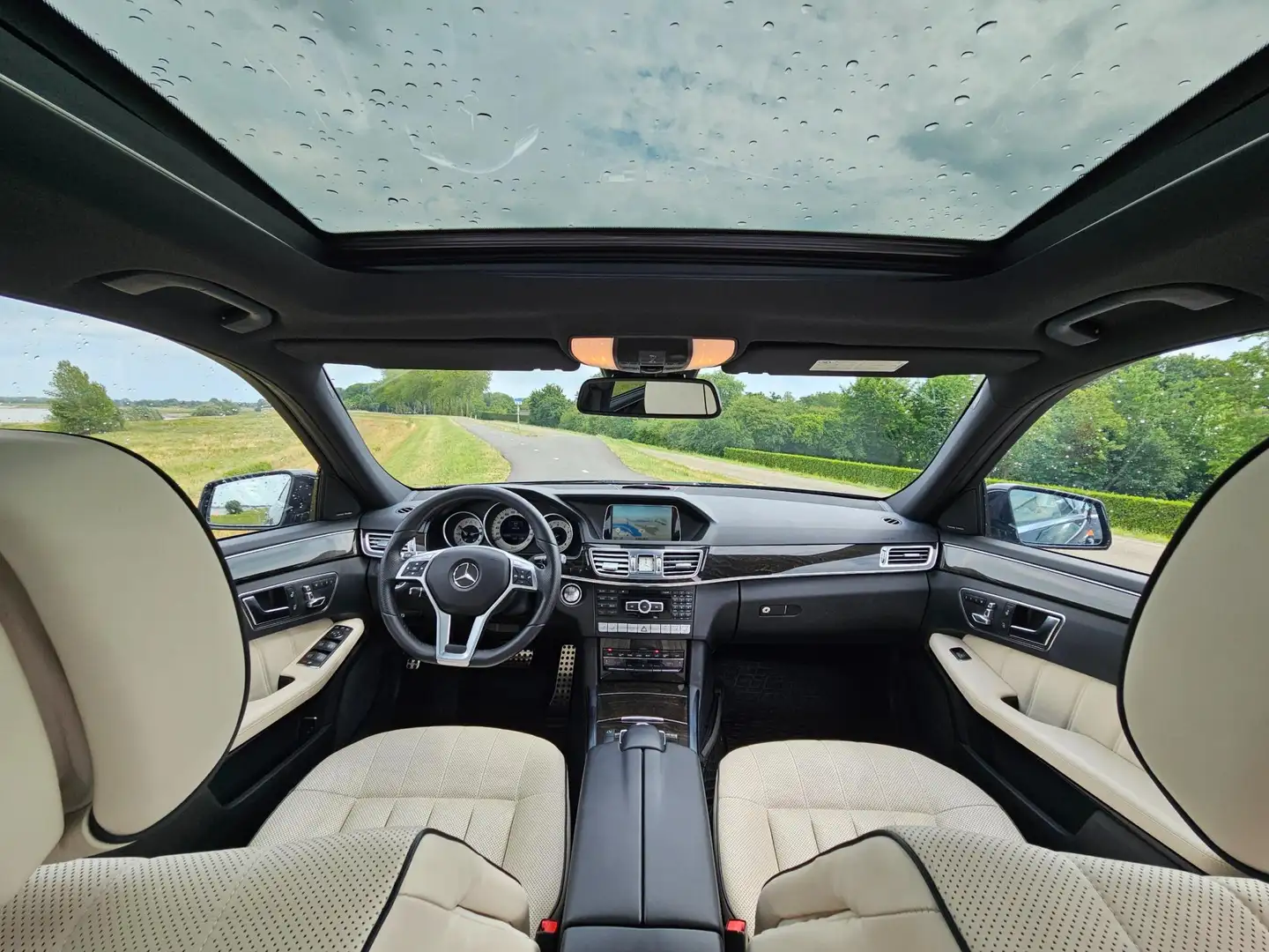 Mercedes-Benz E 350 Estate AMG | 1e Eigenaar | Exclusive Schwarz - 2