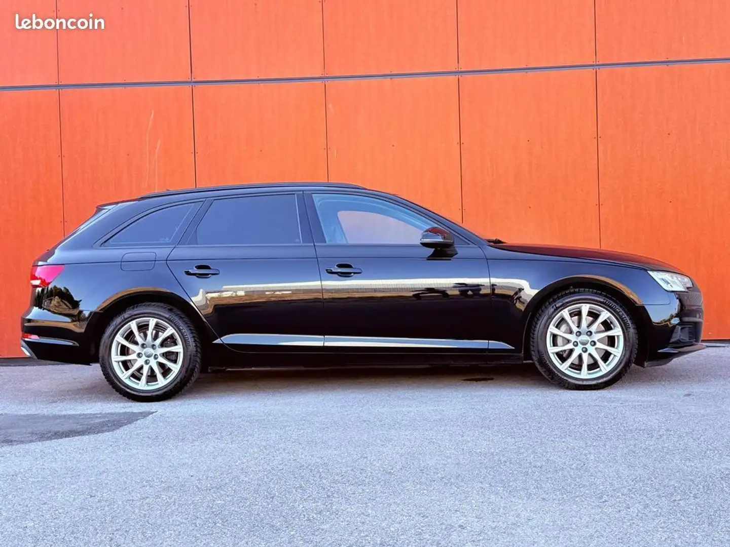Audi A4 190ch 2.0 bva 7 rapports Noir - 2