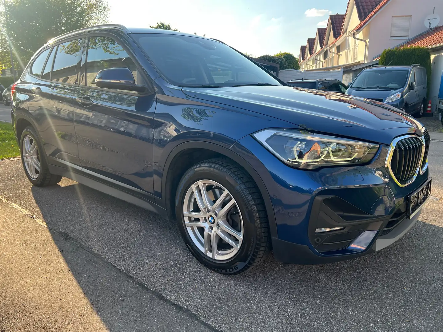 BMW X1 xDrive25e Advantage, LED, Navi, Rückfahrkamera Blau - 2