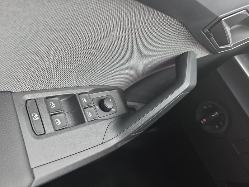 SEAT Arona FR 1,5TSI DSG aAHK/LED/ACC/Kamera/Winterp. — photo 17