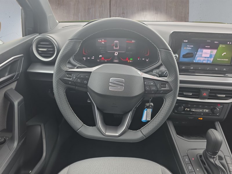 SEAT Arona FR 1,5TSI DSG aAHK/LED/ACC/Kamera/Winterp. — photo 12