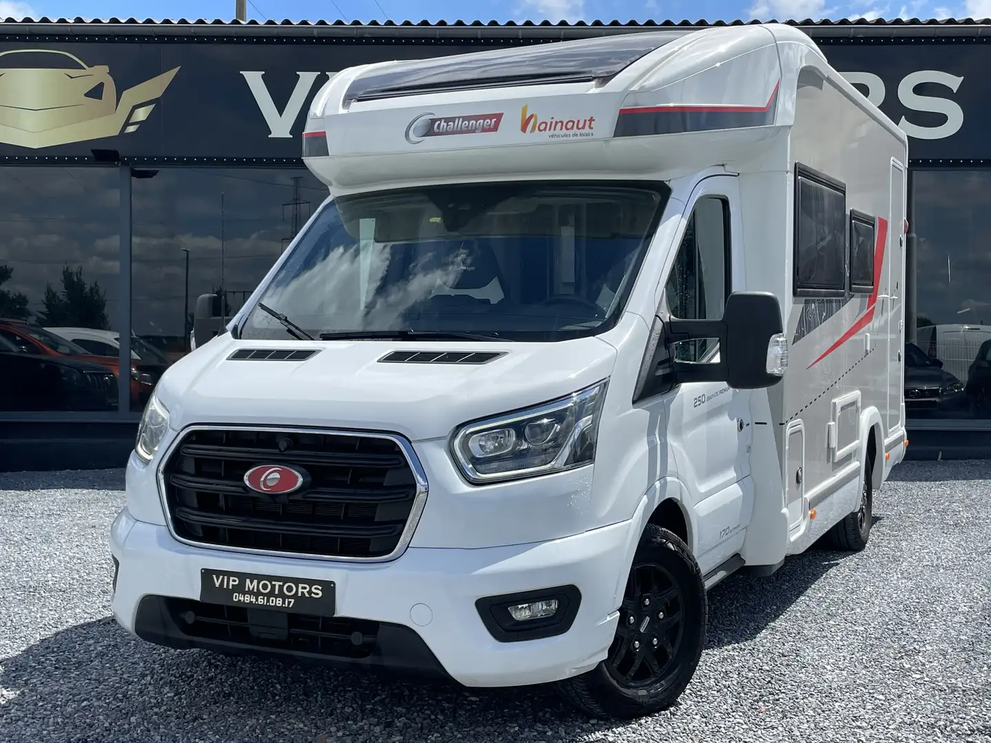 Ford Transit Bus MOTORHOME // 250 GRAPHITE PREMIUM - 1