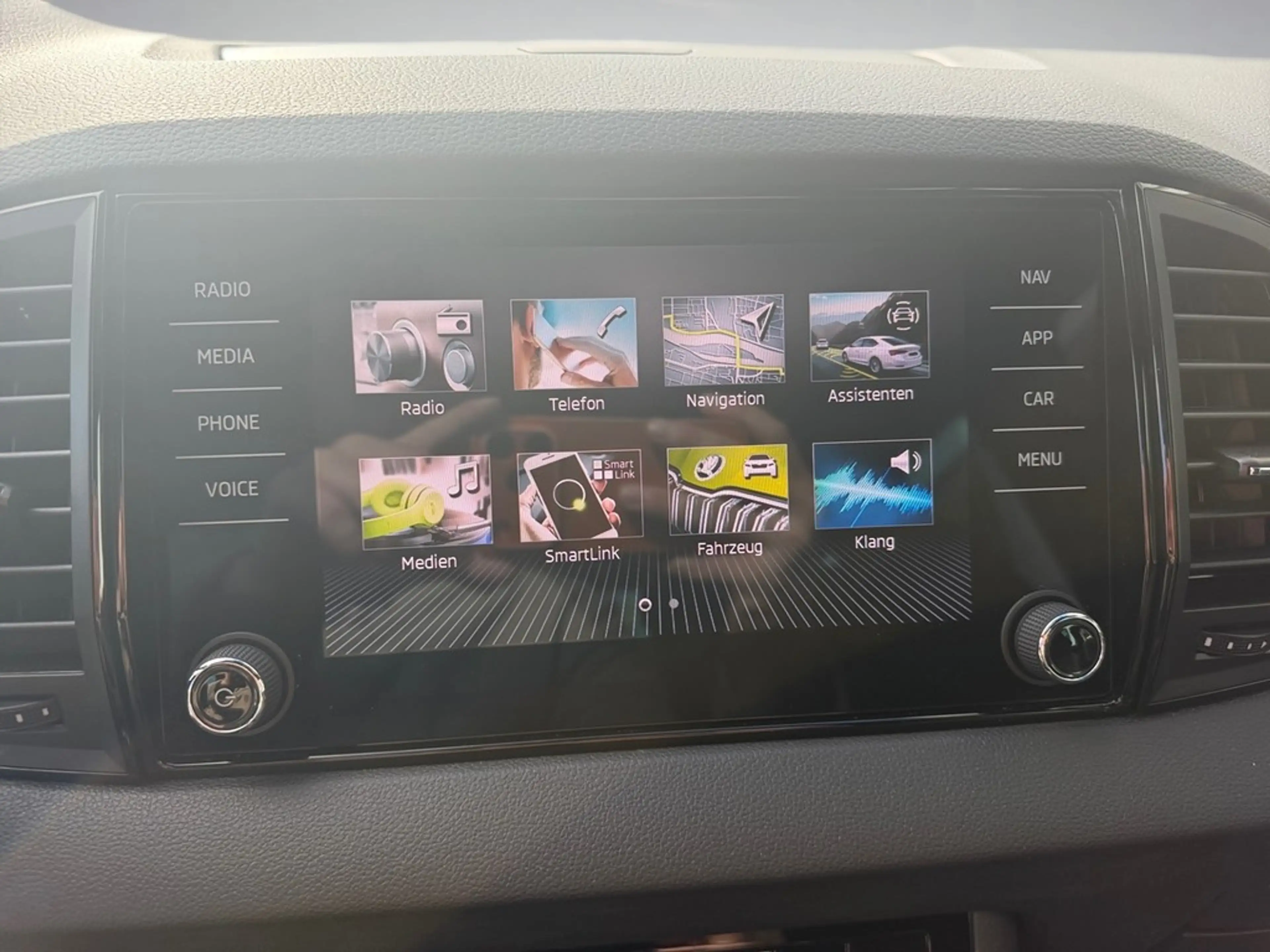 Skoda Karoq 1,5 TSI Sportline DSG — photo 9