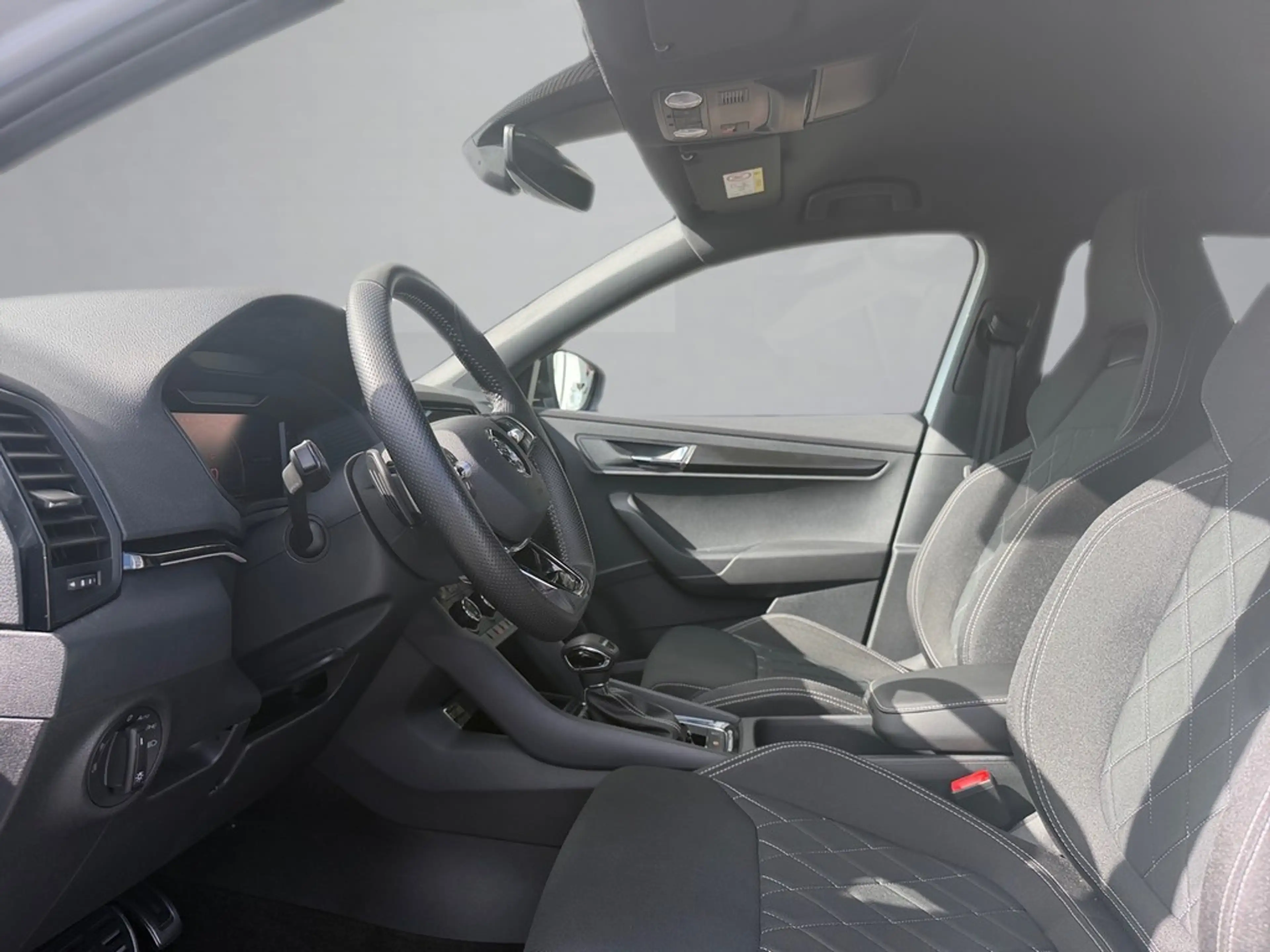 Skoda Karoq 1,5 TSI Sportline DSG — photo 7