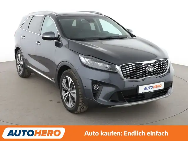 Kia Sorento view 8