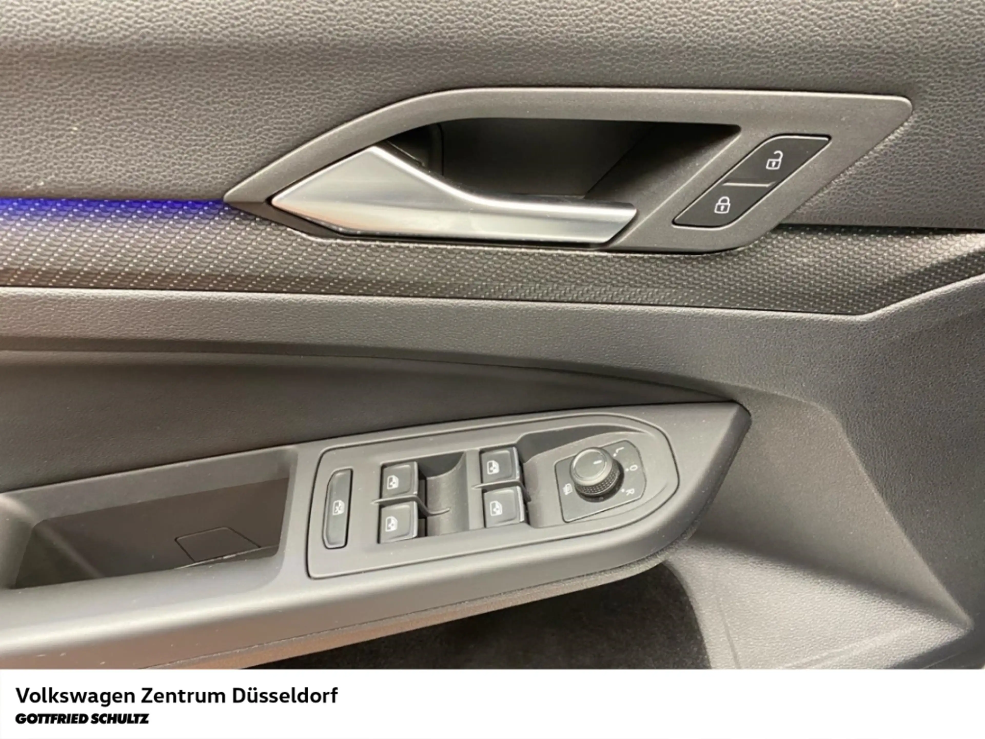 Volkswagen Golf R 2.0 TSI DSG Rückfahrkamera Navigation — photo 11