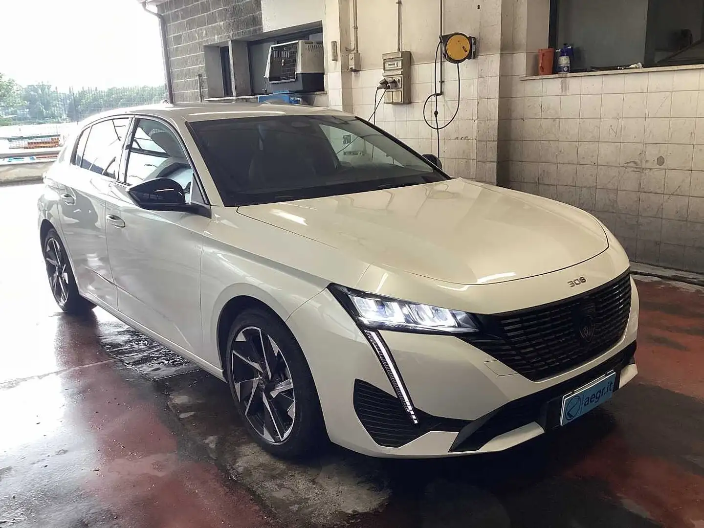 Peugeot 308 3ª serie PureTech Turbo 130 S&S EAT8 Allure Pack Wit - 2