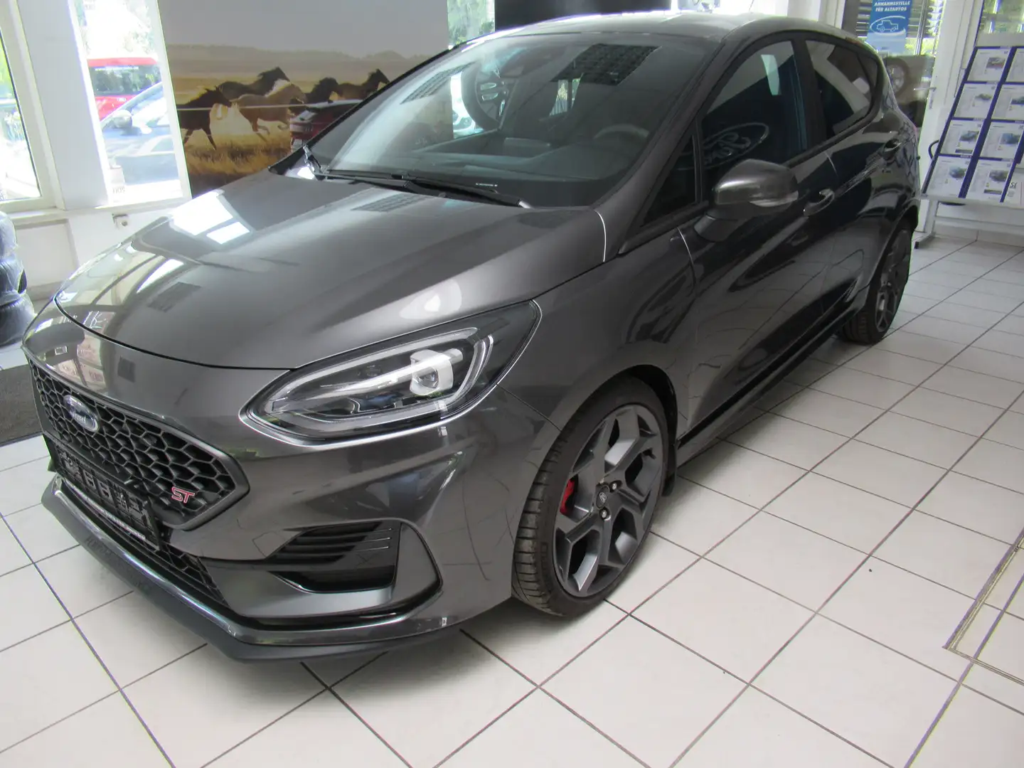 Ford Fiesta Fiesta 5-Türer 1.5 EcoBoost S Grigio - 1