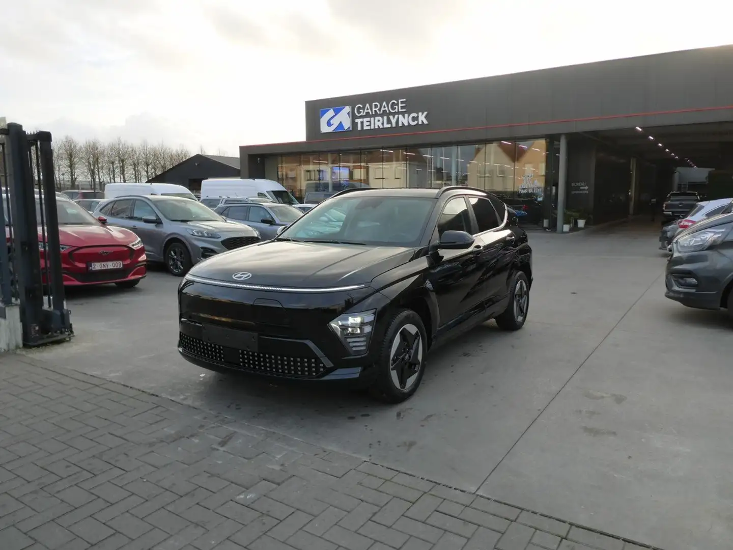 Hyundai KONA 65 kWh 204pk Shine Leder ACC 360° STOCK (47402) Noir - 1