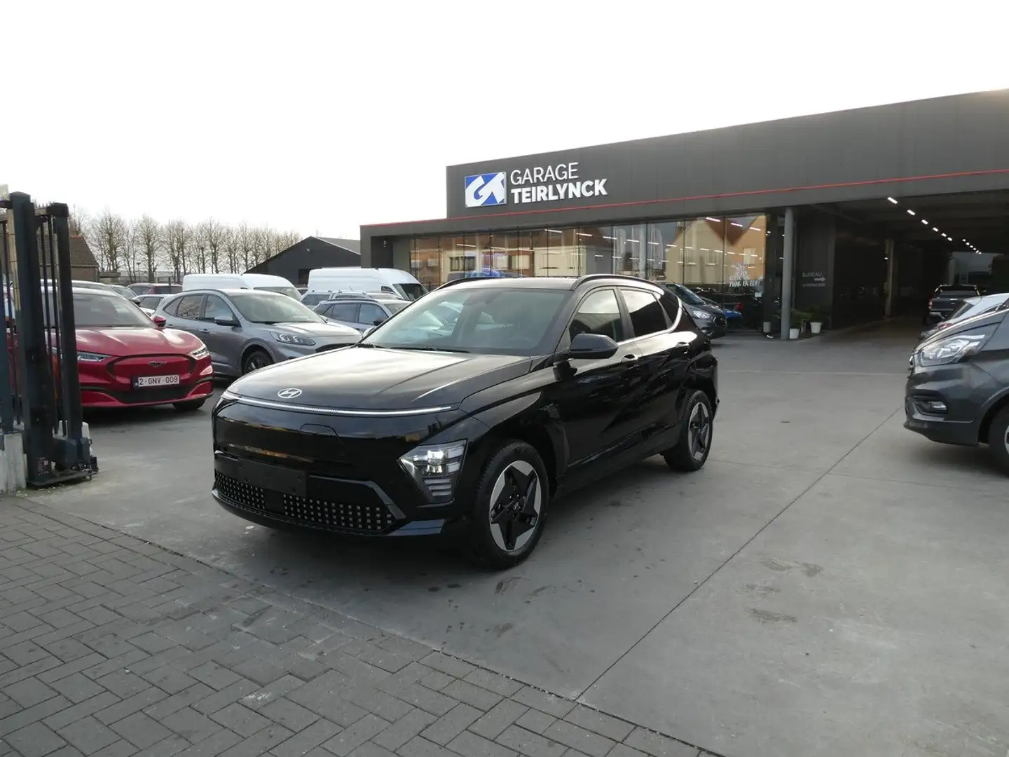 Hyundai KONA 65 kWh 204pk Shine Leder ACC 360° STOCK (47402) Noir - 2