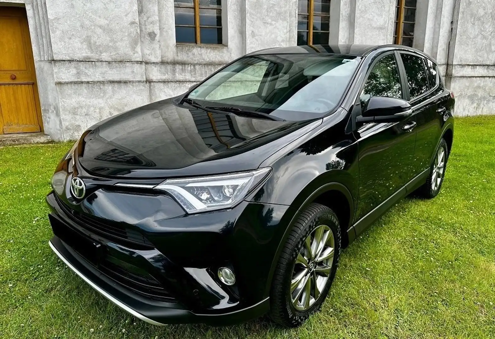 Toyota RAV 4 RAV 4 2.0 D-4D 4x2 Start-Stop Executive Schwarz - 1